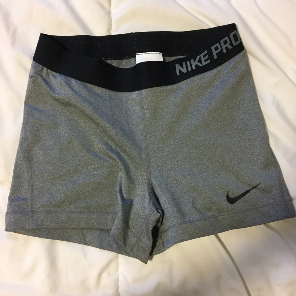 NWOT Nike Pros Shorts